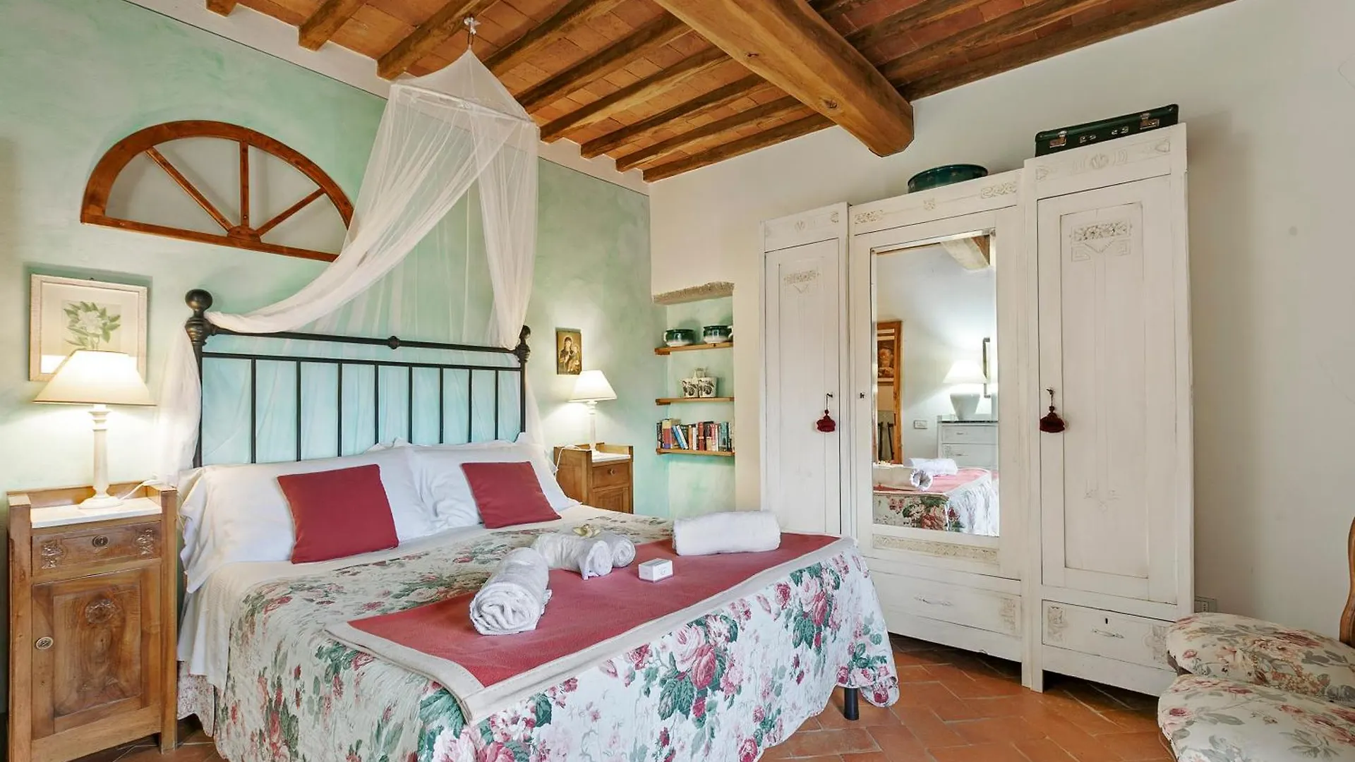 Francigena Apartments - Happy Rentals Gambassi Terme 0*,
