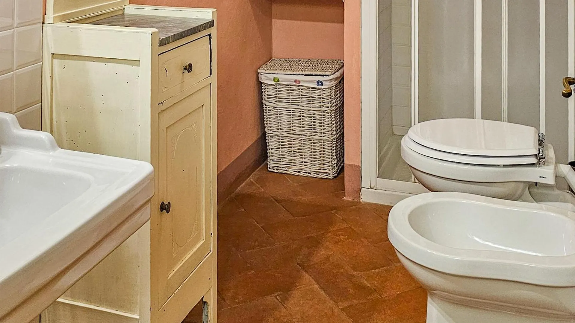Francigena Apartments - Happy Rentals Gambassi Terme Italie