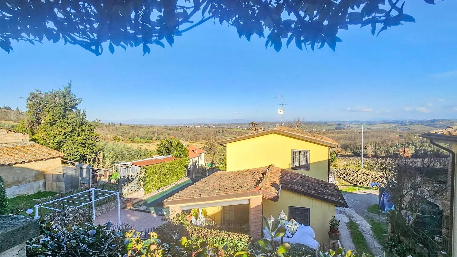 Francigena Apartments - Happy Rentals Gambassi Terme