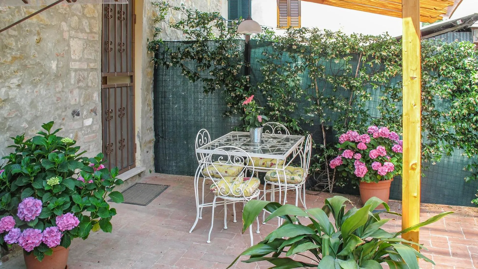 Francigena Apartments - Happy Rentals Gambassi Terme