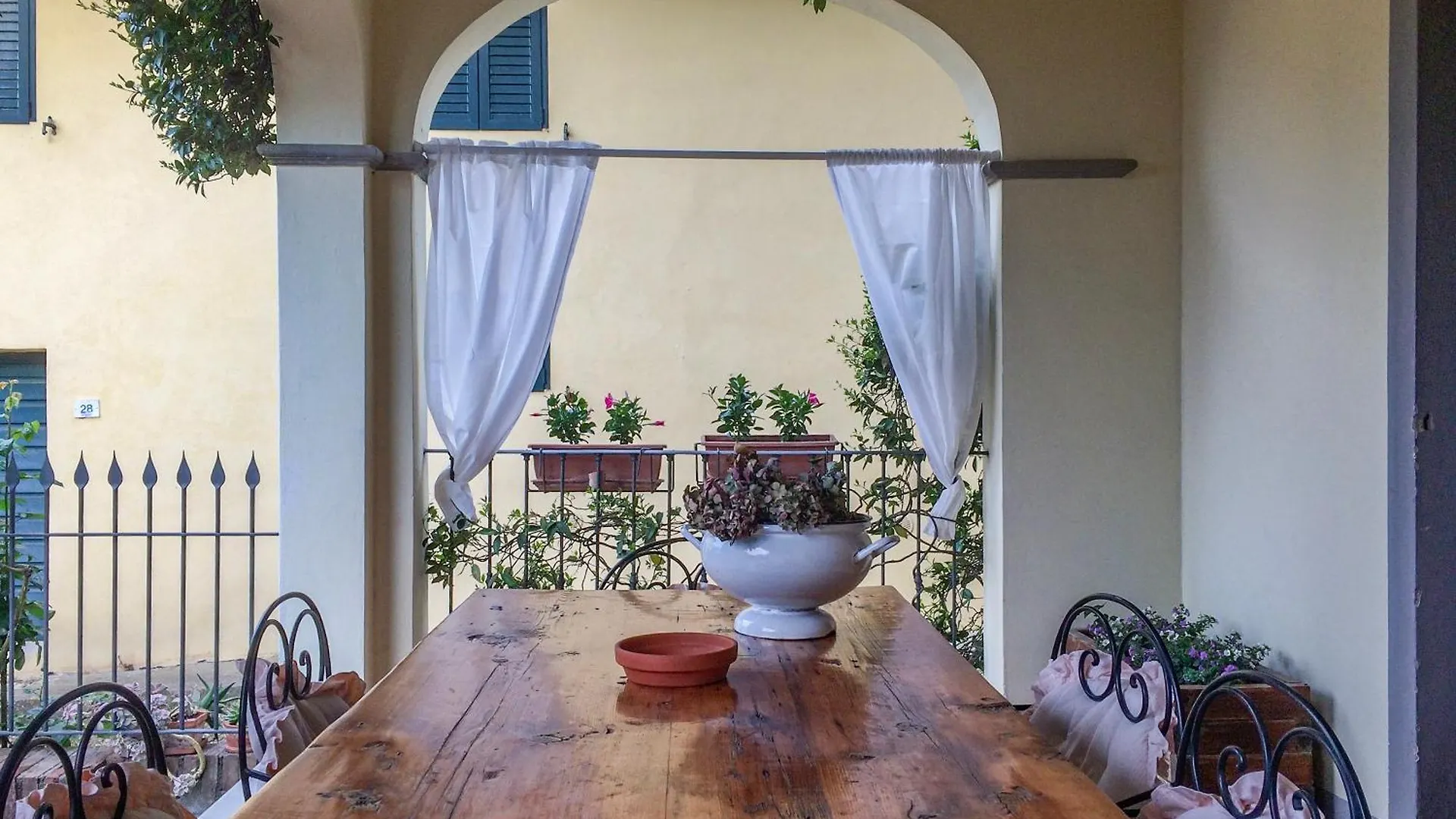 Francigena Apartments - Happy Rentals Gambassi Terme