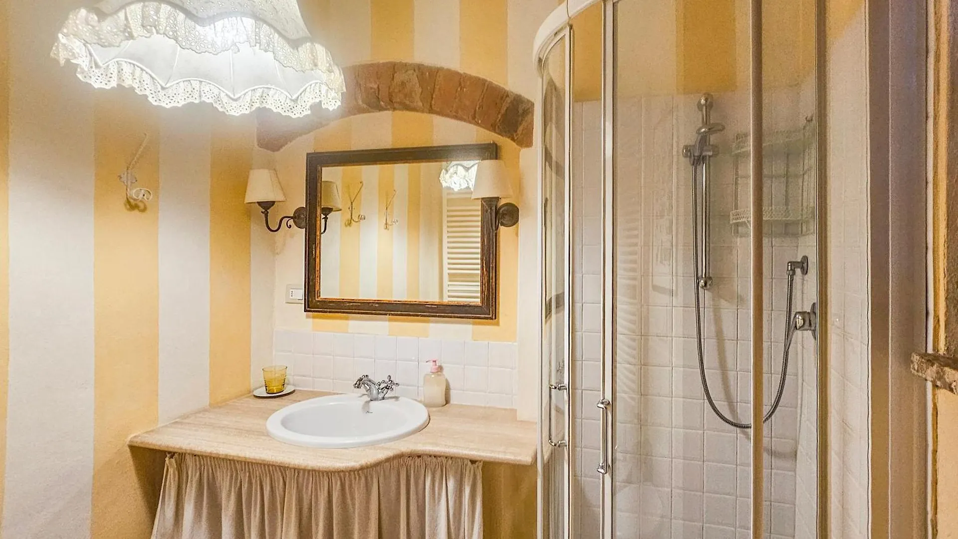 Francigena Apartments - Happy Rentals Gambassi Terme